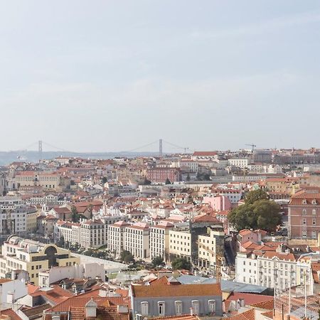 Stroll To Coffee Shops Near A Renovated Hillside Apartment In Graca Lisboa Εξωτερικό φωτογραφία