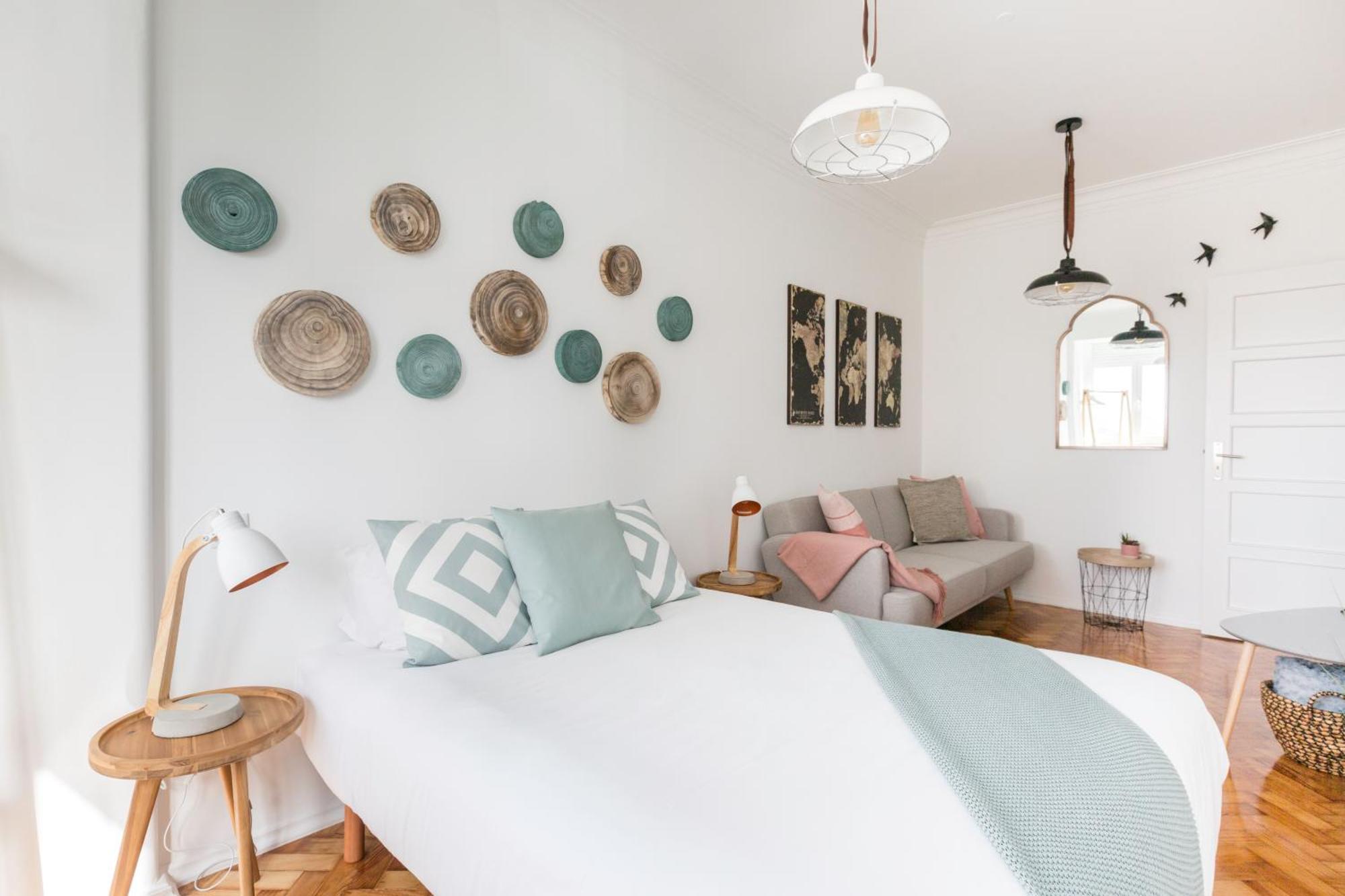 Stroll To Coffee Shops Near A Renovated Hillside Apartment In Graca Lisboa Εξωτερικό φωτογραφία